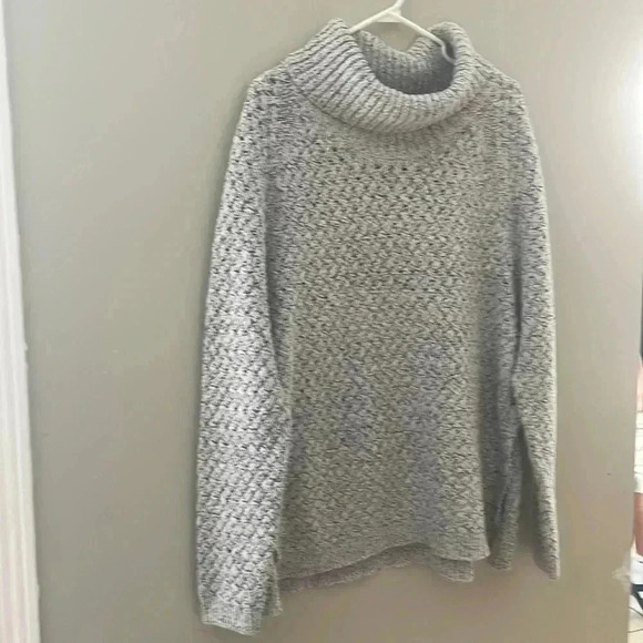 ❤️2/$40❤️EUC[2XL] Denver Hayes Light Gray Turtle  Neck Knit Sweater - Picture 1 of 5